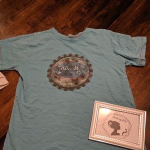 ☘️Industry boys t-shirt size medium